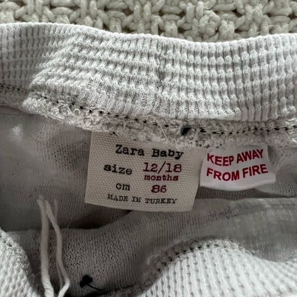 Zara grey pants light material 12-18 months - Picture 2 of 3